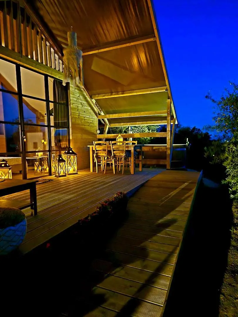 Glamping Suite Rosso Baccara Monsummano Terme